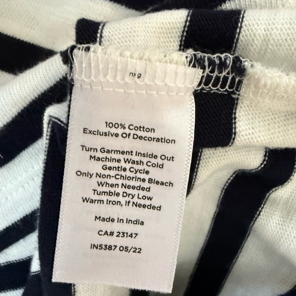 TALBOTS MOCKNECK BUTTON SHOULDER TEE STRIPE OHH LALA NAVY BLUE WHITE SIZE MEDIUM - Picture 5 of 7